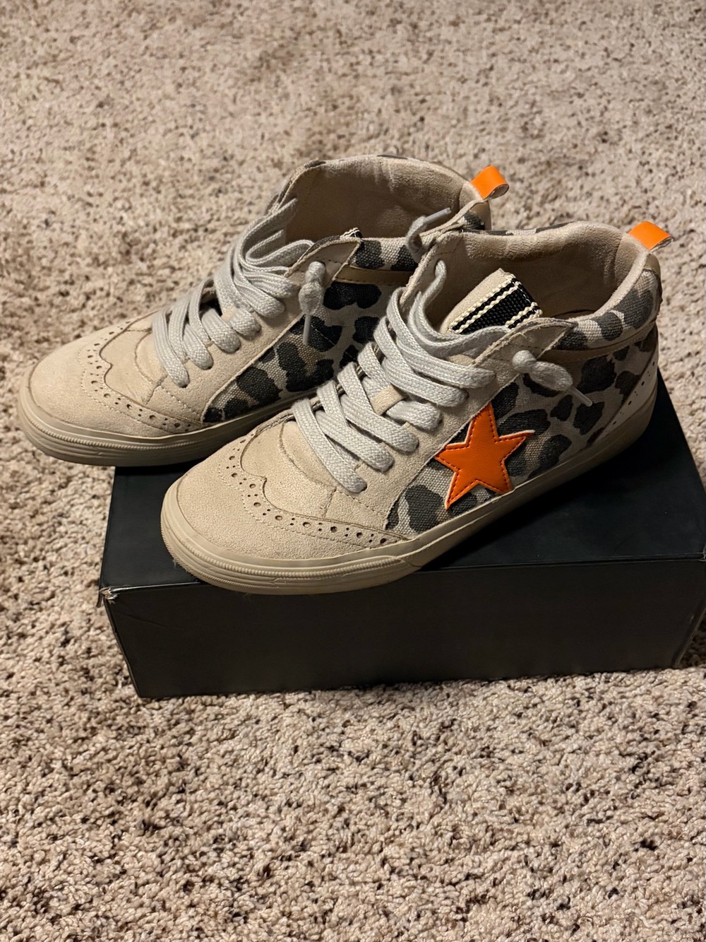ShuShop Leopard Print High-Top Sneakers with Orange Star